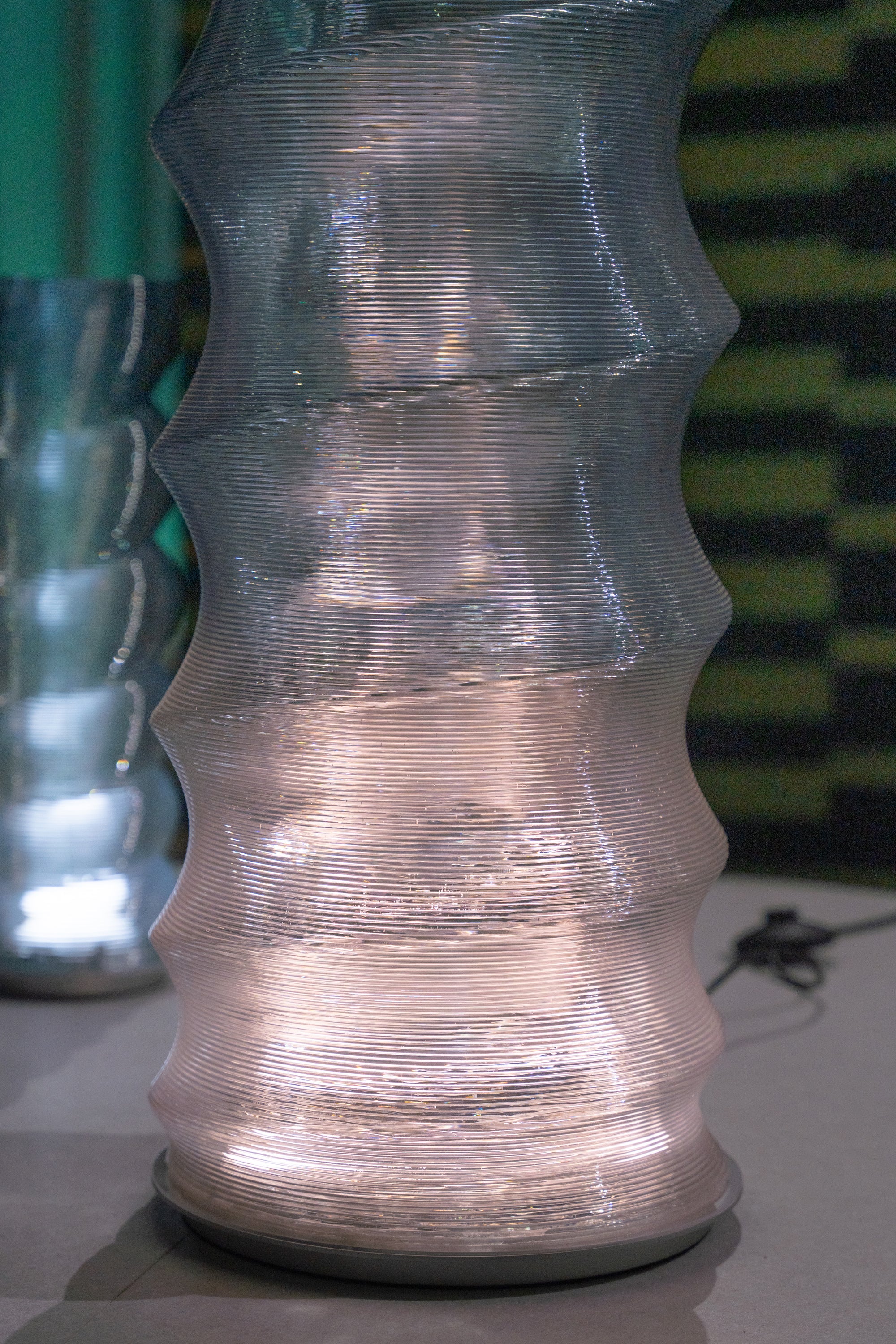 Movement01 - Floor Lamp (Concave)